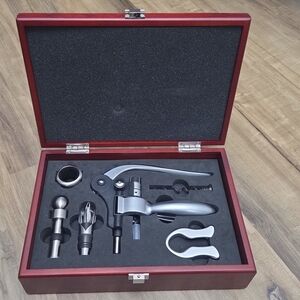 Elegant Wine Opener Set in Wooden Box